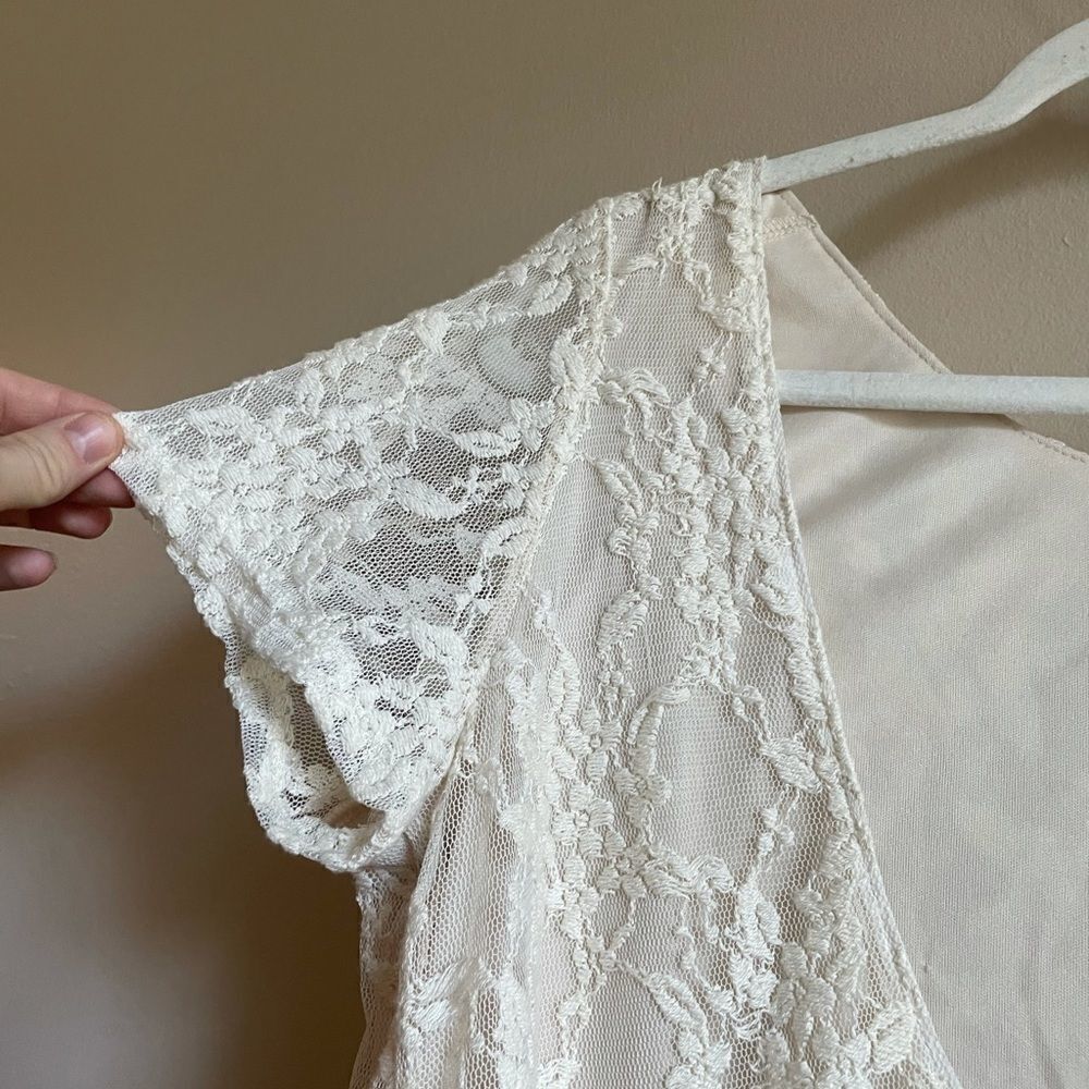 Show Me Your MuMu Lace Top - Picture 7 of 14